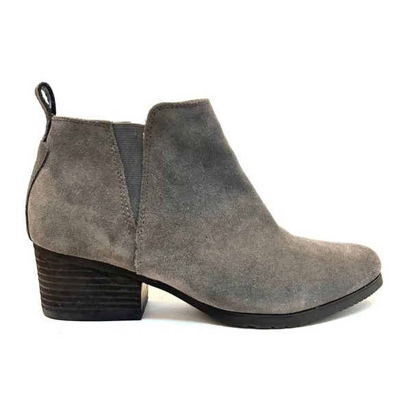 Blondo Ida Waterproof Suede Grey Gray Ankle Boots Booties, Size 6 - Picture 2 of 14